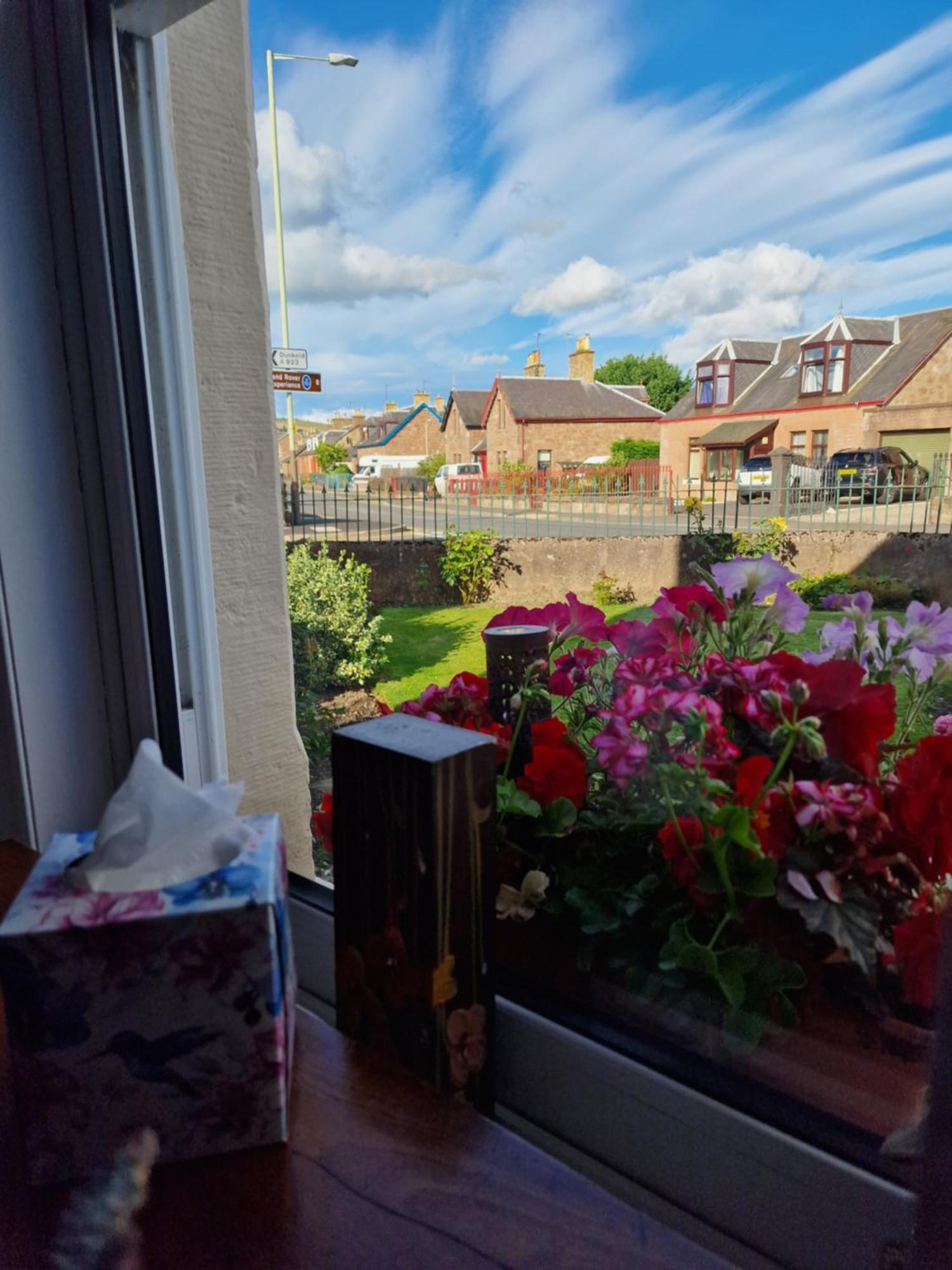 Isla Rose Cottage Blairgowrie and Rattray Екстериор снимка